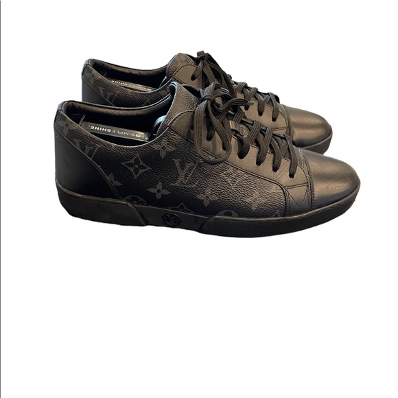 Louis Vuitton sneakers - Picture 2 of 5